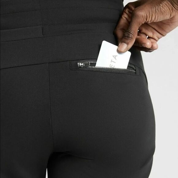 Athleta Metro Downtown Shorts Size Small - Picture 3 of 9